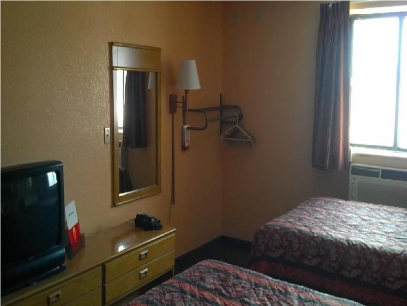 Econo Lodge Ютика Экстерьер фото